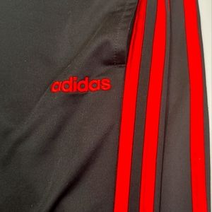 Size large tricot adidas joggers